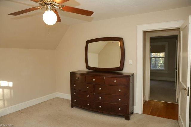 1805 W Friendly Avenue, Greensboro, NC 27403