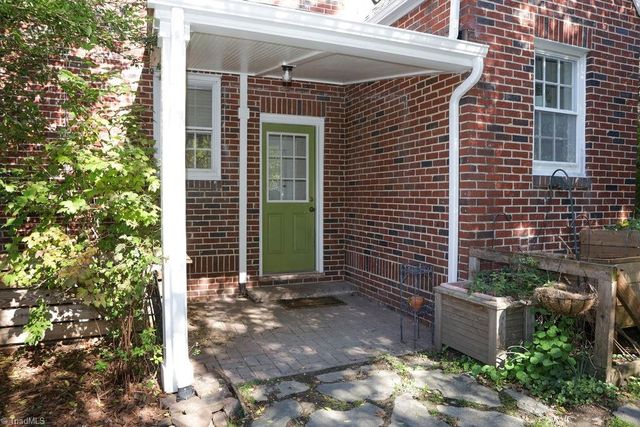 1805 W Friendly Avenue, Greensboro, NC 27403