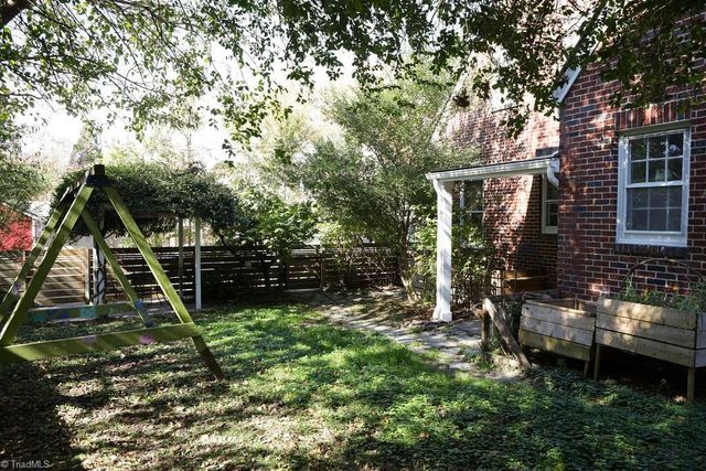 1805 W Friendly Avenue, Greensboro, NC 27403