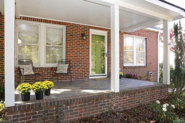 1805 W Friendly Avenue, Greensboro, NC 27403