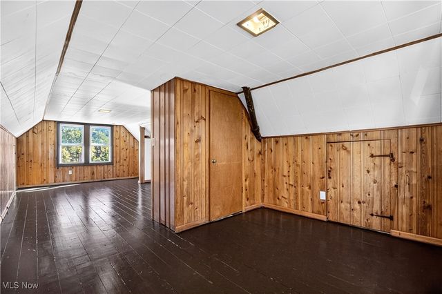 2222 W 98th Street, Cleveland, OH 44102