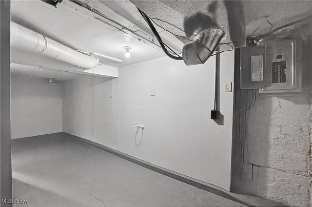 2222 W 98th Street, Cleveland, OH 44102