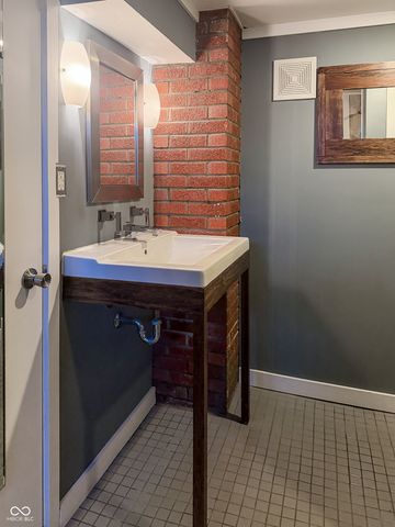 6012 Kingsley Drive, Indianapolis, IN 46220