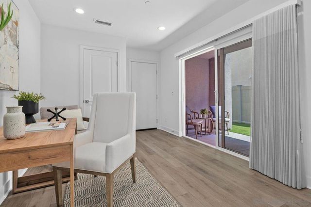 11050 Solstice, San Diego, CA 92126