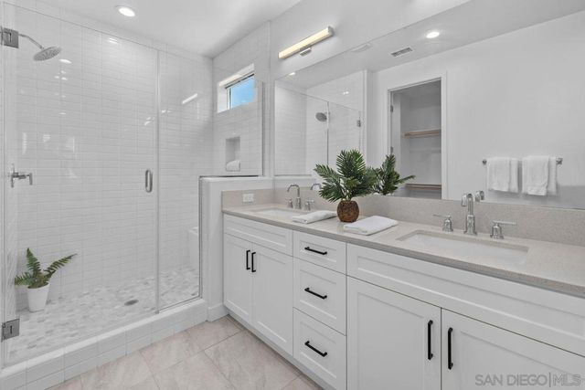 11050 Solstice, San Diego, CA 92126