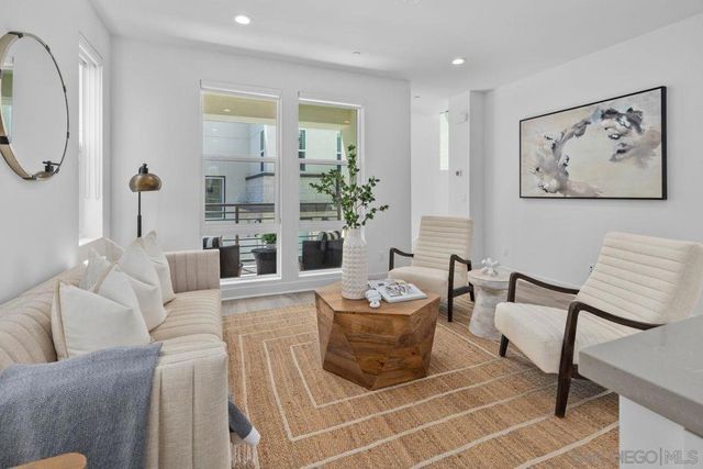 11050 Solstice, San Diego, CA 92126