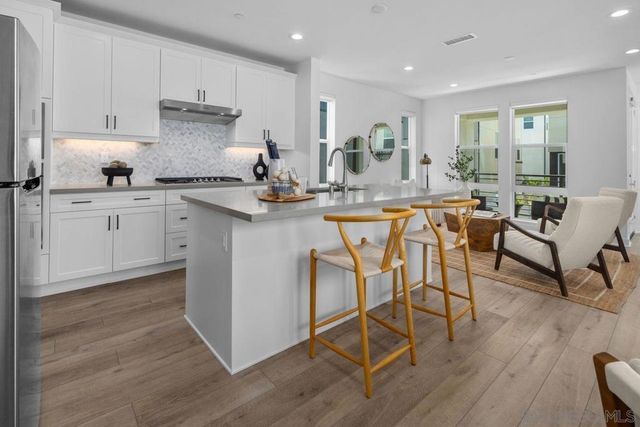 11050 Solstice, San Diego, CA 92126