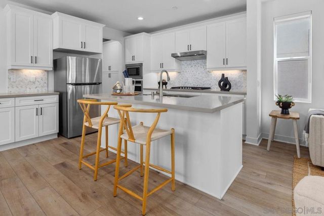 11050 Solstice, San Diego, CA 92126