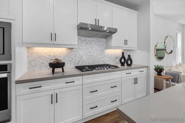 11050 Solstice, San Diego, CA 92126