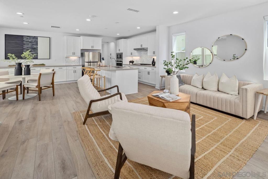 11050 Solstice, San Diego, CA 92126