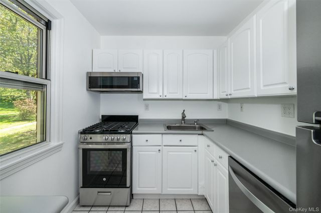 161 S. Buckhout Street 161, Irvington, NY 10533
