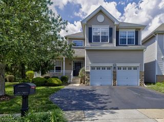 3 Pony Ln, Raritan Twp., NJ 08822