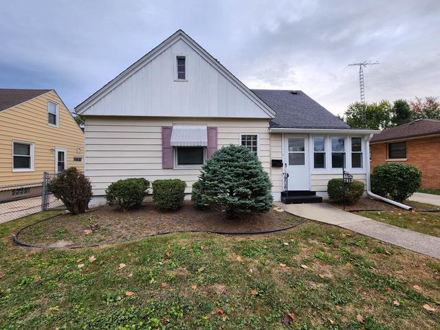 7813 24th AVENUE, Kenosha, WI 53143