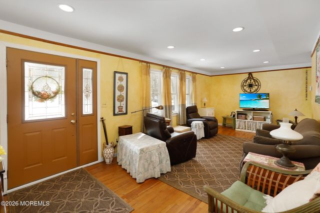 60 Sunset Drive, Howell, NJ 07731