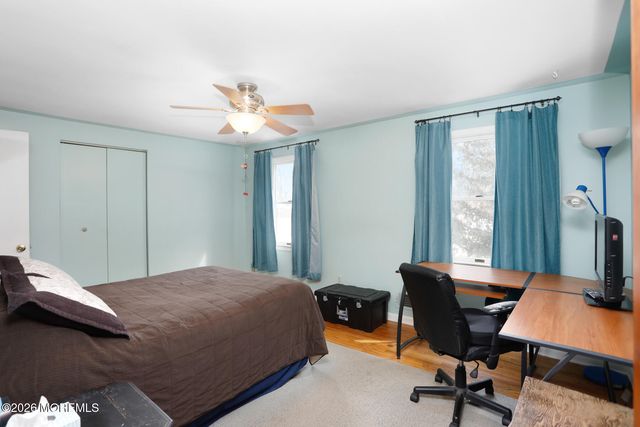 60 Sunset Drive, Howell, NJ 07731