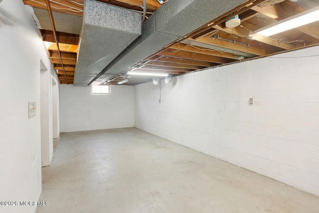 60 Sunset Drive, Howell, NJ 07731