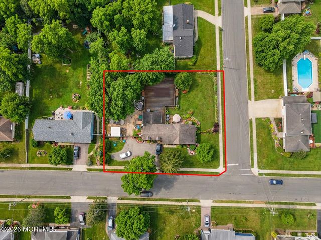 60 Sunset Drive, Howell, NJ 07731