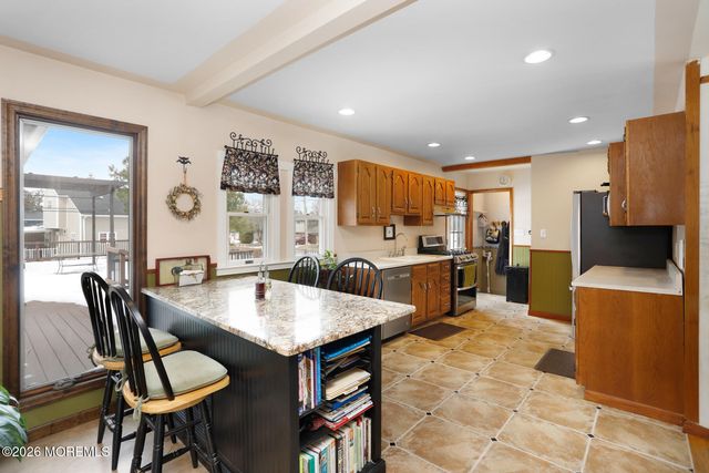 60 Sunset Drive, Howell, NJ 07731