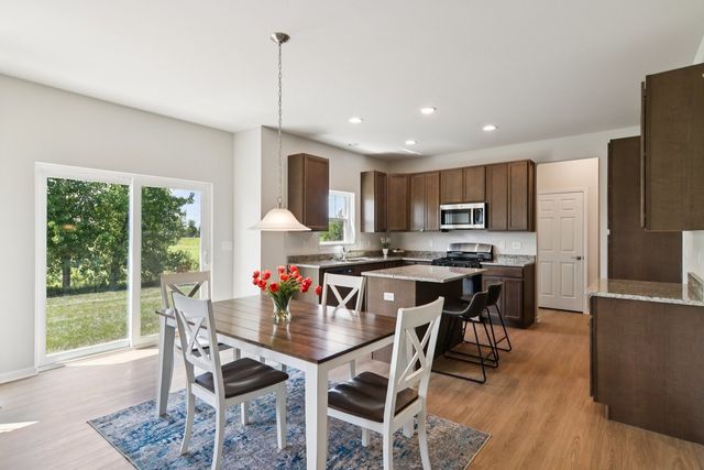 329 N. Aspen Drive, Cortland, IL 60112