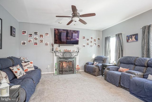 720 TUTOR LN, Williamstown, NJ 08094