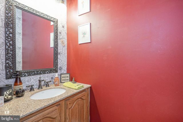 720 TUTOR LN, Williamstown, NJ 08094
