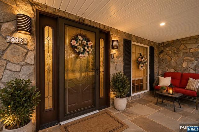 933 River Road, Hillsborough, NJ 08844