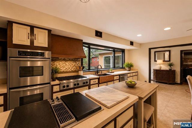 933 River Road, Hillsborough, NJ 08844