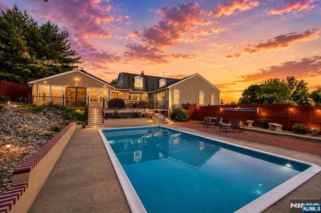 933 River Road, Hillsborough, NJ 08844