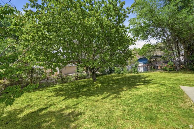 1911 BRINKER AVE, Ogden, UT 84401