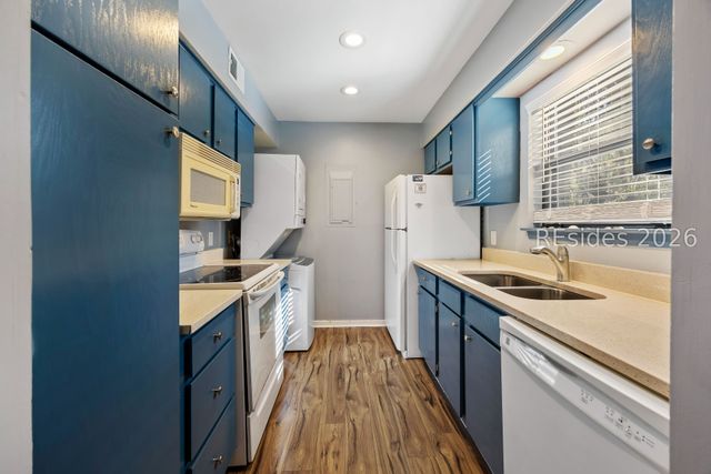 79 Lighthouse Rd Apt 2399, Hilton Head Island, SC 29928