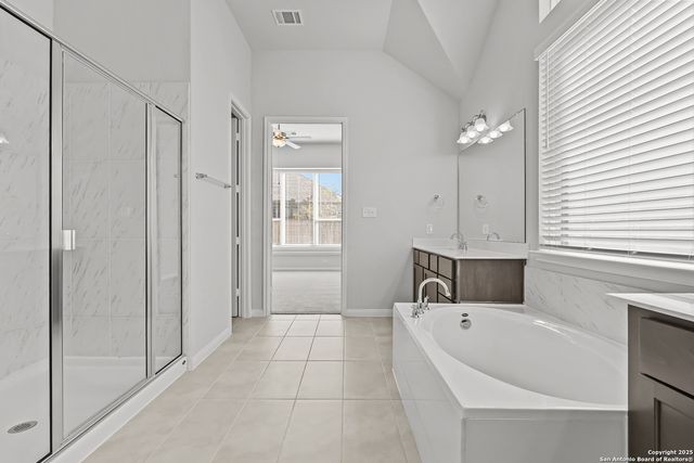 5712 Emmett Street, New Braunfels, TX 78130