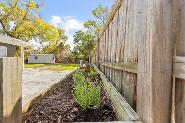 6307 JULIE STREET, Tampa, FL 33610