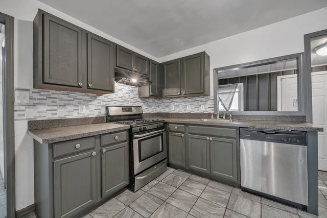 9345 Biddle Street, Romulus, MI 48174