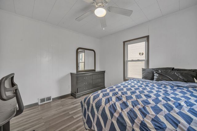 9345 Biddle Street, Romulus, MI 48174