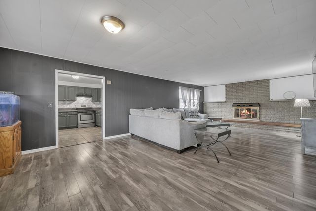 9345 Biddle Street, Romulus, MI 48174