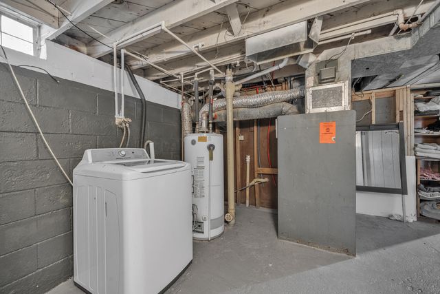 9345 Biddle Street, Romulus, MI 48174