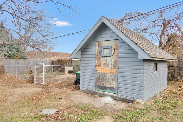 9345 Biddle Street, Romulus, MI 48174