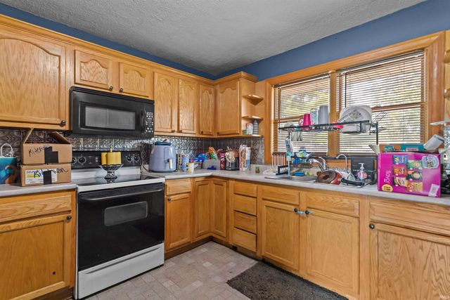 236 W 400 SOUTH, Kokomo, IN 46902