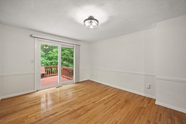 28 Camelot Ct 28, Stoughton, MA 02072
