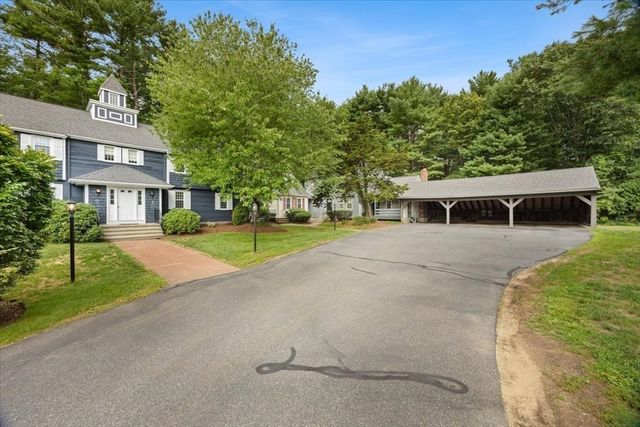 28 Camelot Ct 28, Stoughton, MA 02072
