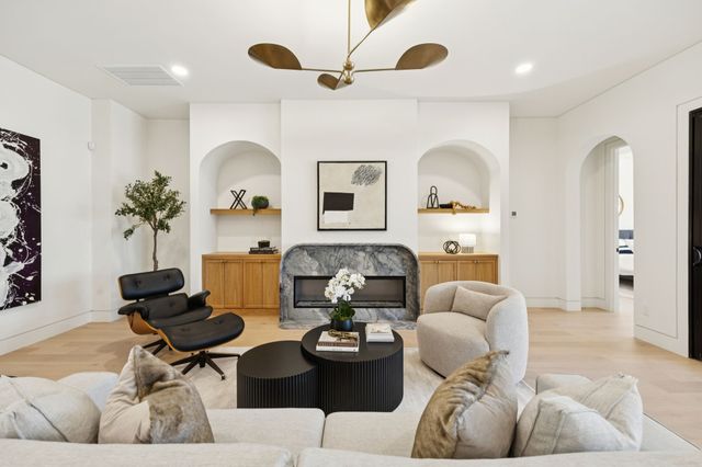 2015 Euclid Avenue, Dallas, TX 75206