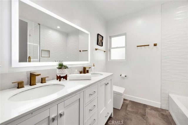 4912 N Alonzo Avenue, Encino, CA 91316