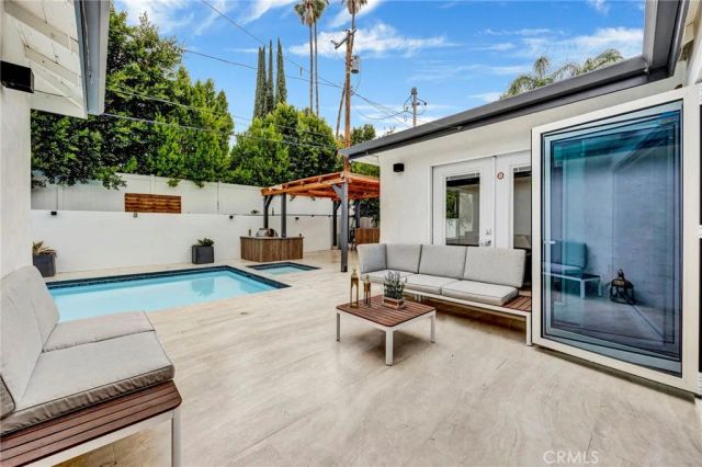 4912 N Alonzo Avenue, Encino, CA 91316