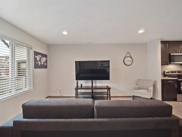 1422 N Wall St, Spokane, WA 99201