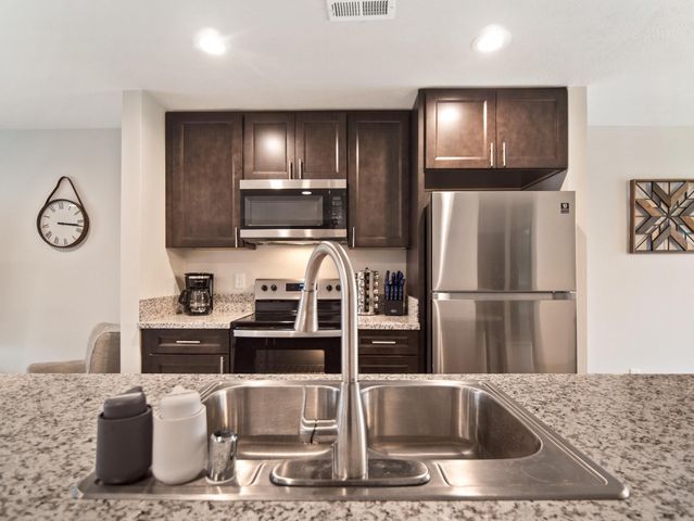1422 N Wall St, Spokane, WA 99201