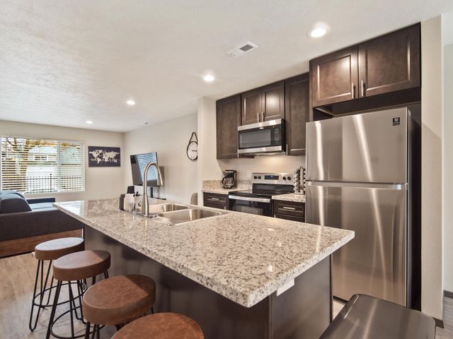 1422 N Wall St, Spokane, WA 99201