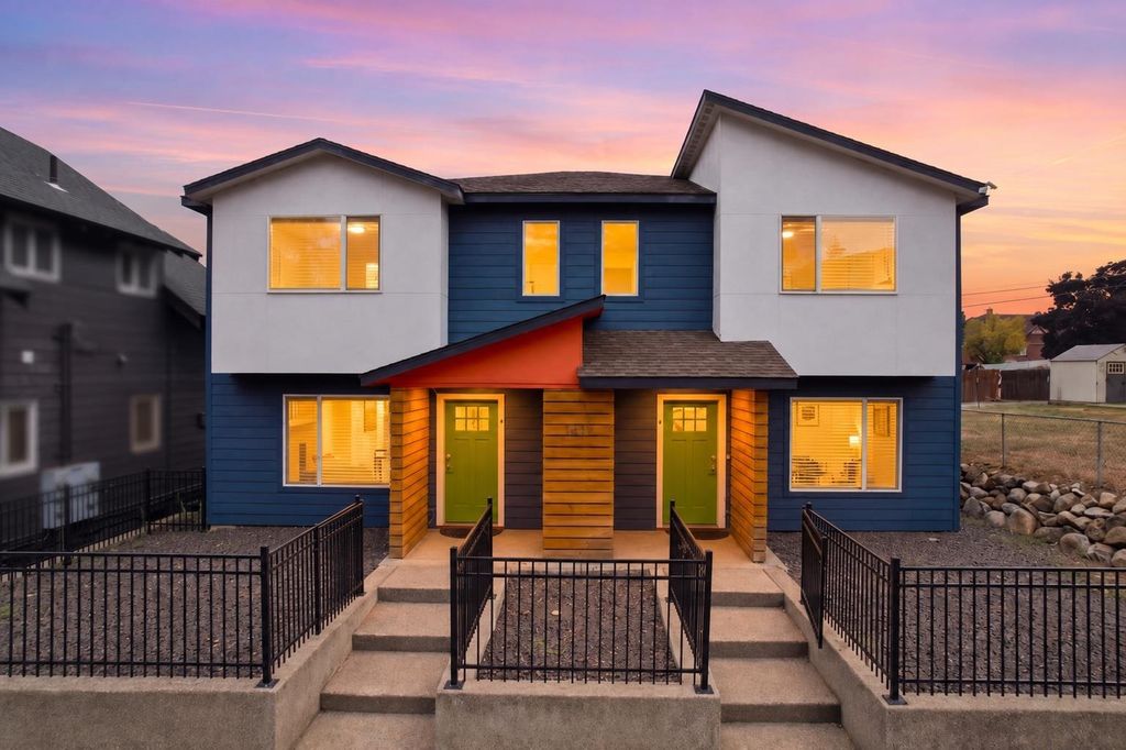 1422 N Wall St, Spokane, WA 99201
