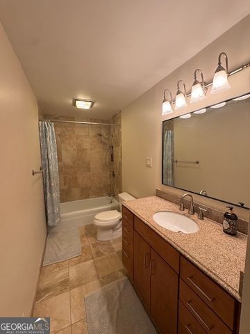 192 NE Kings Row NE, Marietta, GA 30067