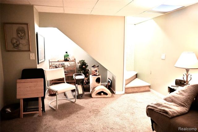 23546 N Rockledge, Novi, MI 48375