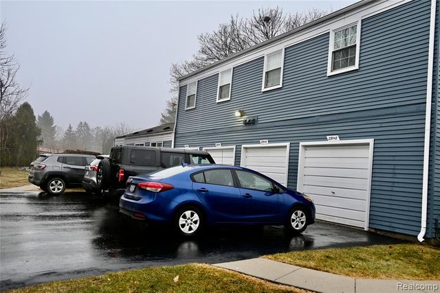 23546 N Rockledge, Novi, MI 48375